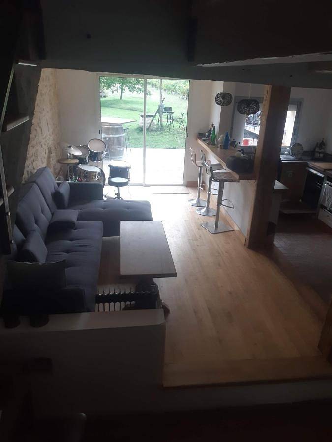 Gîte pour 12 personnes, avec vue et jardin, animaux acceptés à Saint-Sulpice-de-Faleyrens