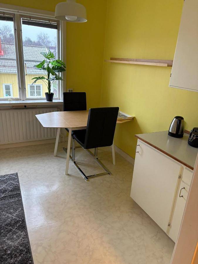 Ganze Wohnung, Two rooms and kitchen in central Uddevalla in Uddevalla, Norra Västkusten