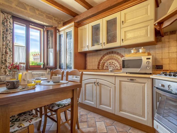 Location de vacances pour 7 personnes, avec jardin et terrasse à Badesi - 4
