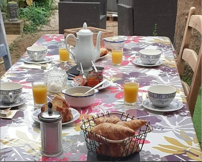 Chambre d’hôte pour 5 personnes, avec vue et jardin dans le Gers - 2