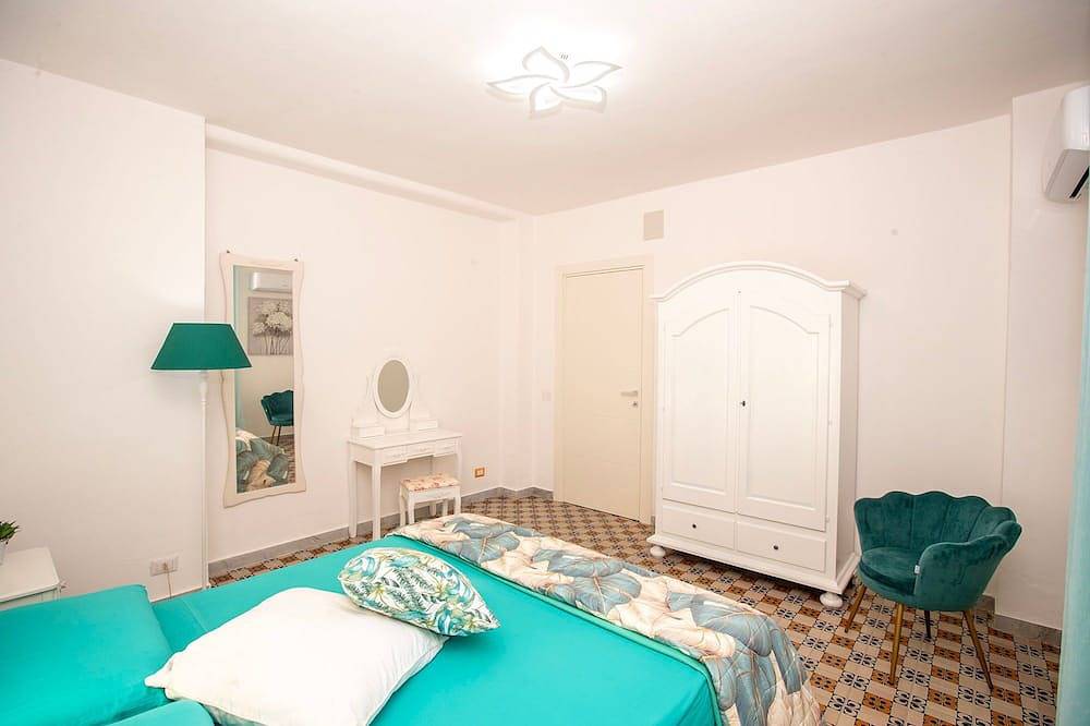 Apartamento entero, Vacation apartment/apartment for 4 guests with 50m² in Marina di Camerota in Marina di Camerota, Camerota