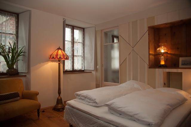 Guesthouse Le Locle - 102 Studio Standard, Bad/Dusche, Kochnische in Le Locle, Drei-Seen-Land