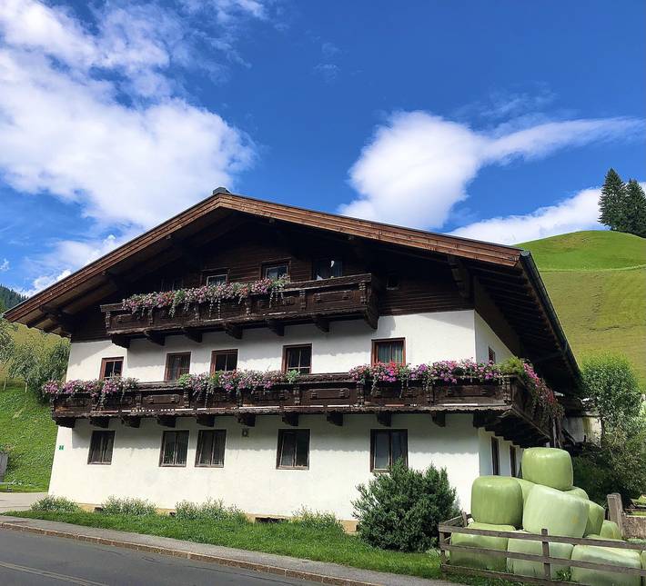 Dreibettzimmer mit Dusche, Wc in Dienten am Hochkönig, Pinzgau