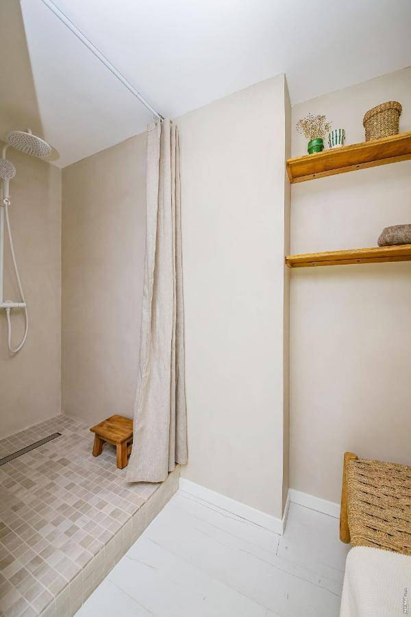 Location de vacances pour 2 personnes, avec jardin et vue, animaux acceptés à Brens - 2