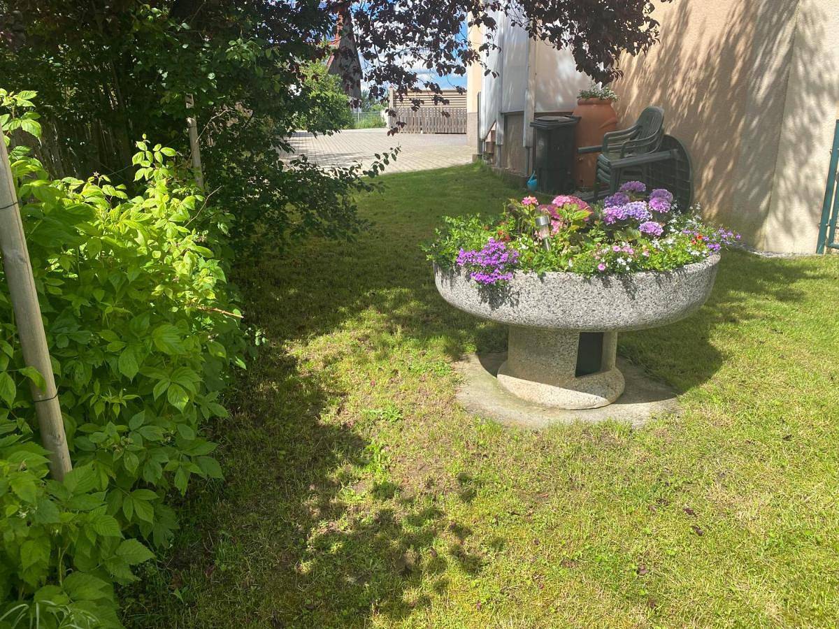Ganze Wohnung, Apartment with Garden View in Ellwangen, Schwäbische Ostalb