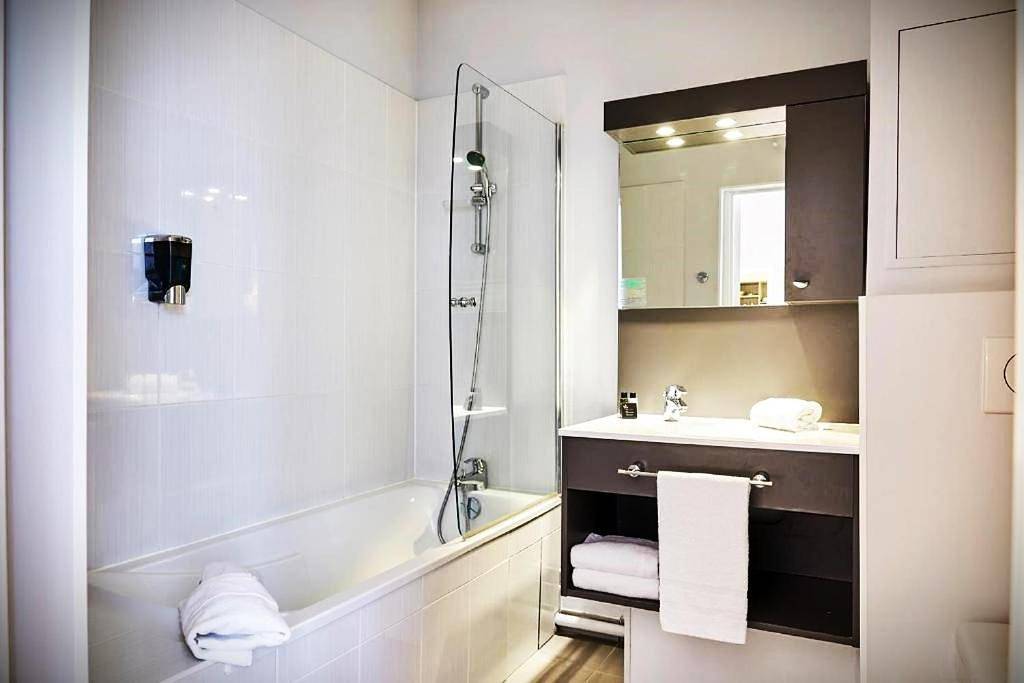 Appartement entier, Studio résidence touristique 3 étoiles in Le Mée-sur-Seine, Seine-et-Marne