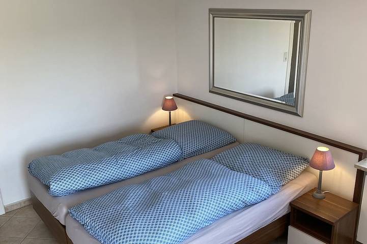 Ganze Wohnung, Direkt am Strand,Balkon mit Blick aufs Meer,Strandkorb ,nahe am Golfplatz in Raucherstrand, Wyk auf Föhr