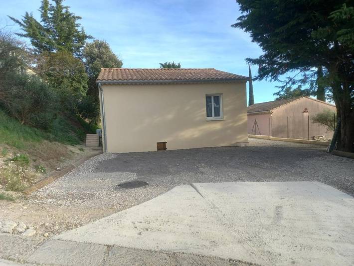 Location de vacances pour 6 personnes, avec terrasse et jardin, animaux acceptés à Saint-Montan - 2