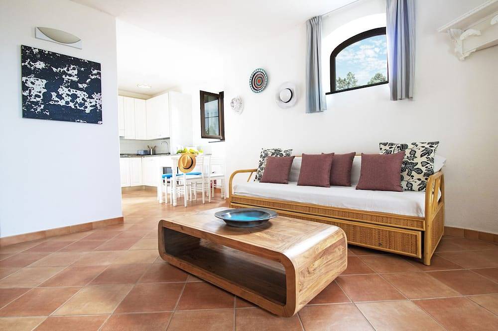 Ganze Wohnung, Nido: private apartment with sea-sunset view, surrounded by nature in Ischia in Forio, Ischia