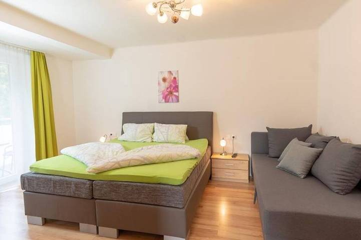 Ganze Wohnung, Appartement Nr. 1 - Appartementhaus Monika in Hohe Tauern, Flattach