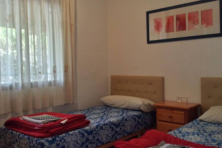 Villa Cunit centre avec piscine privée à 500m de la plage et près de Barcelone (train) in Cunit, Costa Dorada