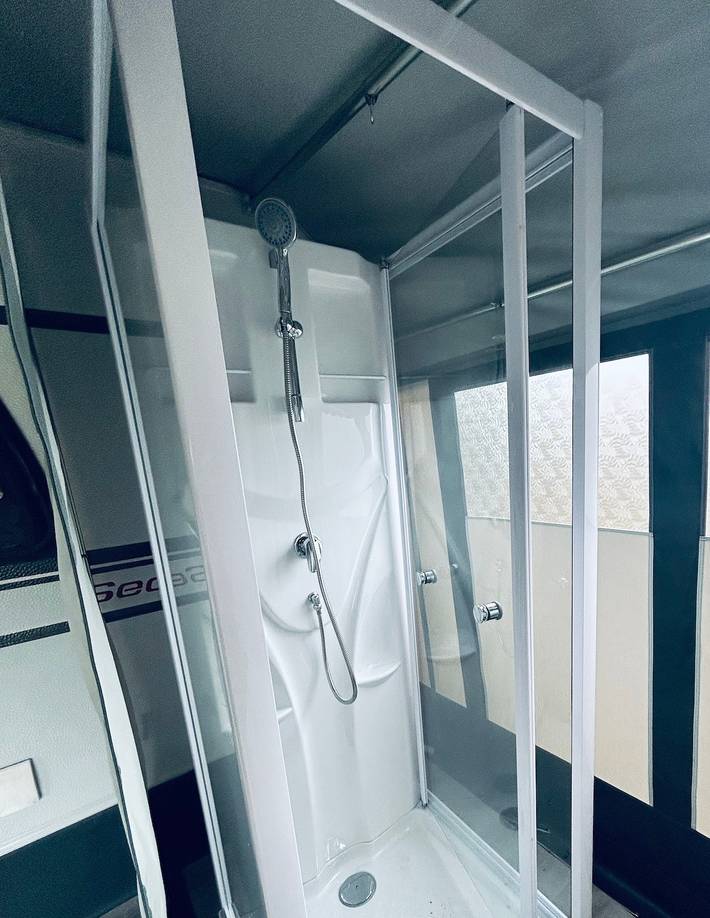Wohnwagen für 6 Personen in Niedersachsen - 2