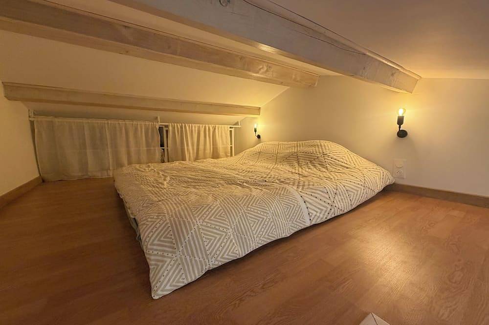 Appartement entier, Studio au calme in Aspremont, Côte méditerranéenne (France)