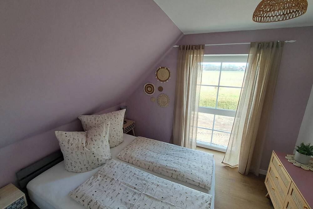 Ganze Wohnung, Geräumige Ferienwohnung mit 2 Schlafzimmern & Garten in Walsrode, Aller-Leine-Tal