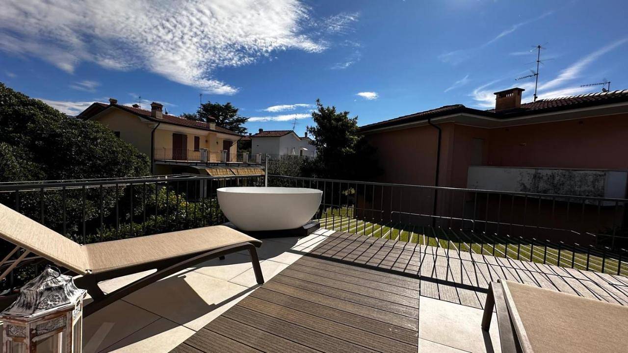 Villa Giulia Rooms & Bike in Maderno, Toscolano-Maderno