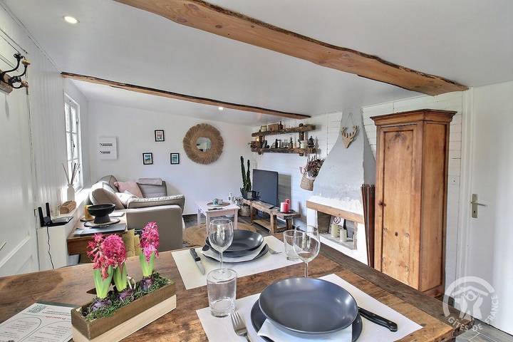 Gîte pour 2 personnes, avec Jacuzzi ainsi que Terrasse et Jardin à Plouër-sur-Rance