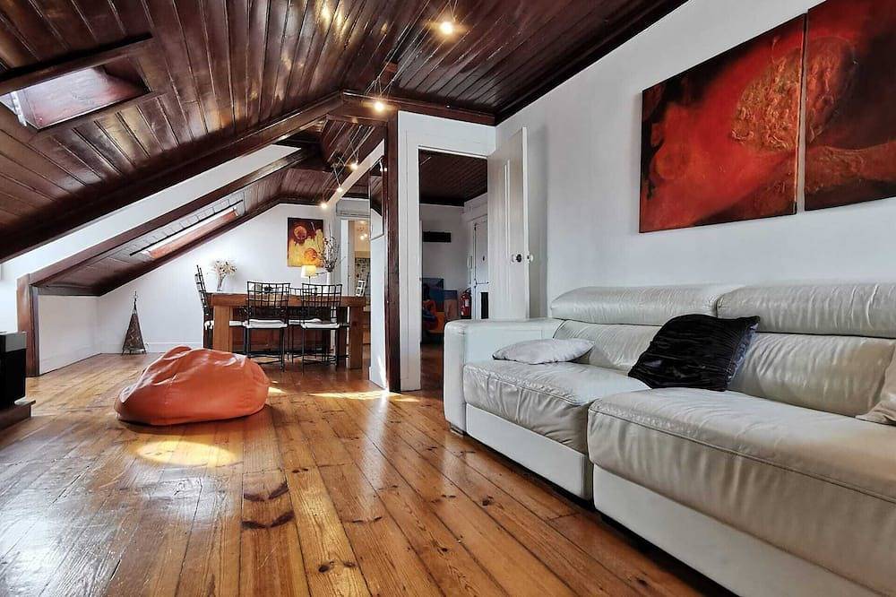 Holiday apartment in Lisbon from £888 per night