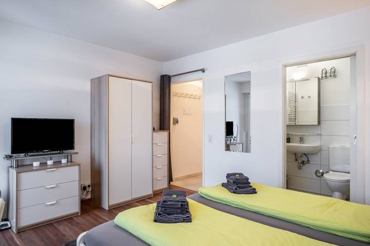 Ganzes Studio, Studio 'Schwarzwaldblick F mit Pool App 3' mit Balkon und Wi-Fi in Schönwald im Schwarzwald, Südschwarzwald