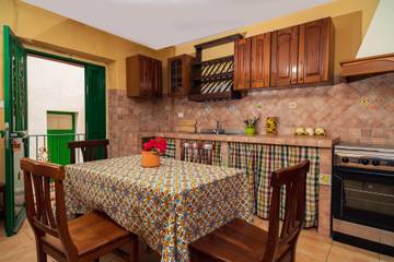 Apartahotel para 7 Personas en Castiglione di Sicilia, Sicilia, Foto 3