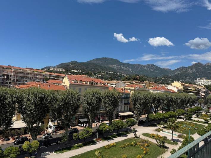 Gîte pour 2 personnes, avec vue et terrasse, animaux acceptés dans Casino De Menton - 3