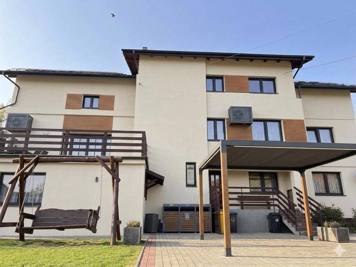 Bed & breakfast dla 4 osób, z widok i basen oraz basen dla dzieci i ogród, Dla rodziny w Międzybrodzie Żywieckie