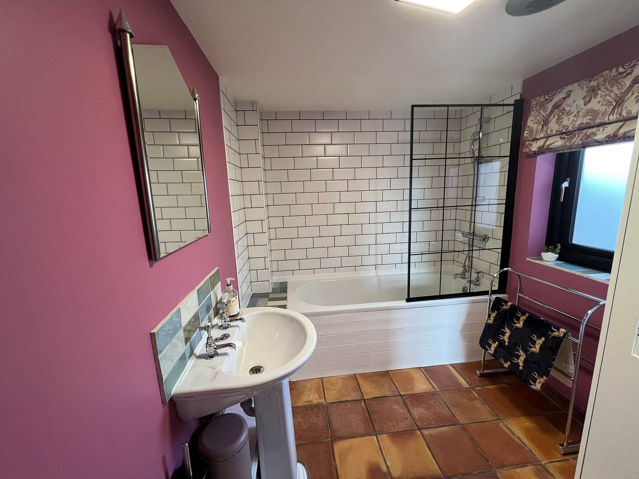 Boutique Barn - Sleeps 4, Parking & Private Garden in Mautby, Great Yarmouth