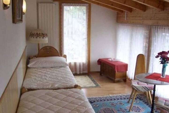Chalet pour 7 personnes, avec Balcon et Jardin à Crans-Montana - 4