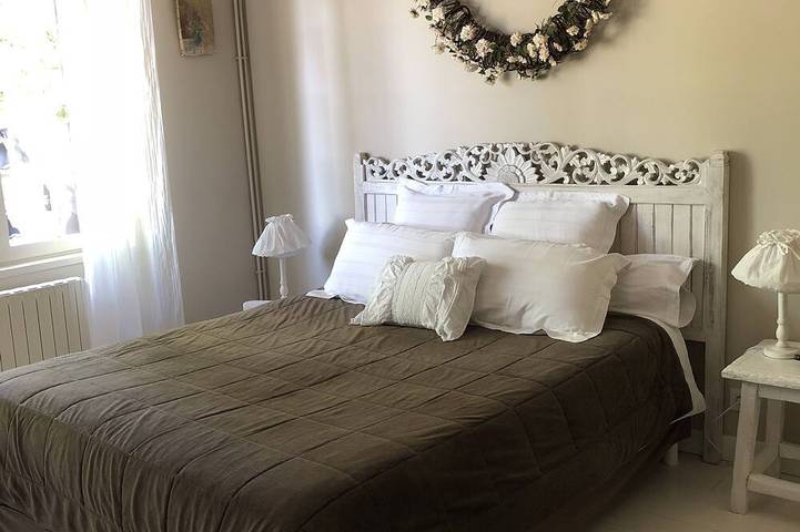 Haus mit Charme in Stein mit einem einzigartigen Blick auf die Dordogne in Bergerac, Périgord Pourpre