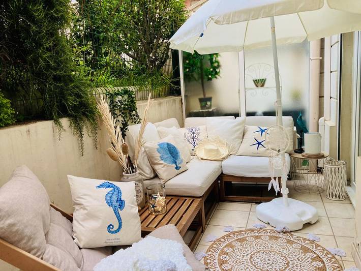 Gîte pour 4 personnes, avec terrasse dans Plage Du Borrigo Menton