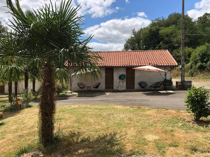 Chambre d’hôte pour 2 personnes, avec jardin ainsi que terrasse et vue