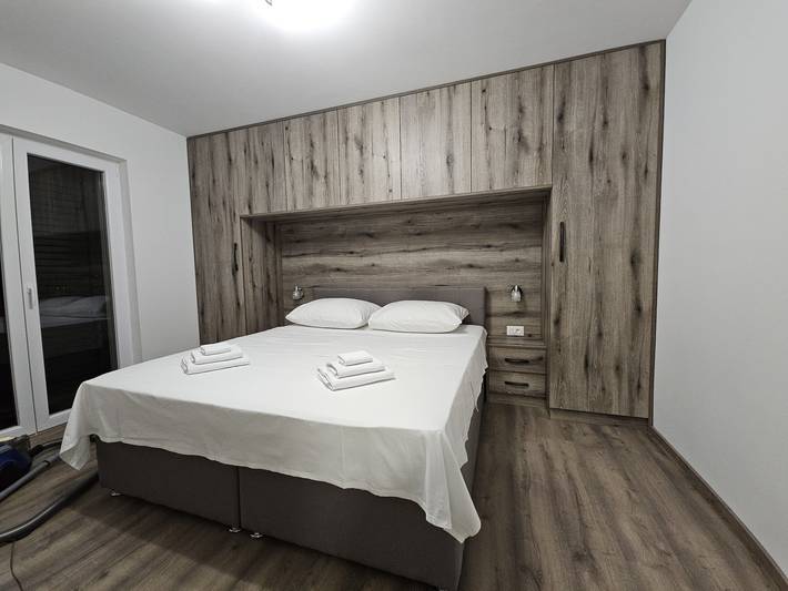 Villa für 8 Personen, mit Balkon und Garten in Povljana - 4