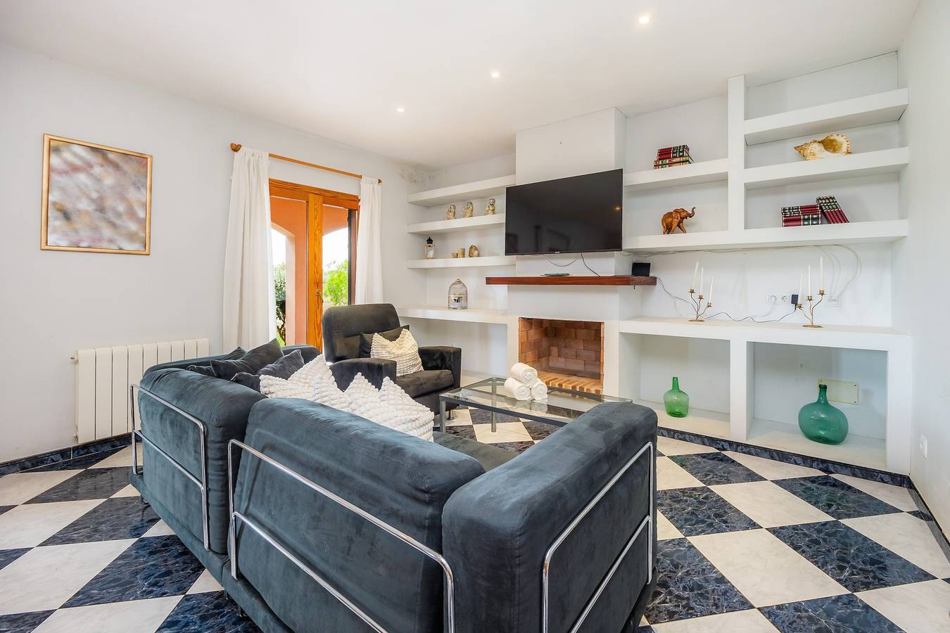 Finca "Casa Campillos" near Golf Course with Pool, Wi-Fi, A/C, Terrace & Garden; Pet Friendly in Llucmajor, South Majorca