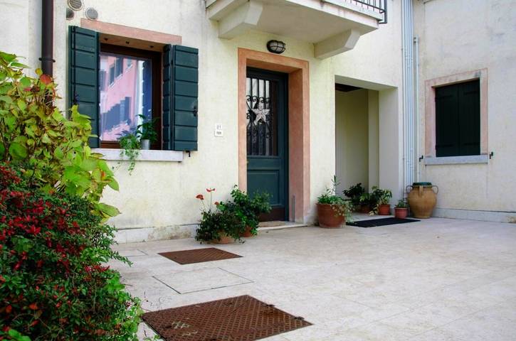 Gîte pour 3 personnes, avec terrasse, animaux acceptés à Trévise - 2