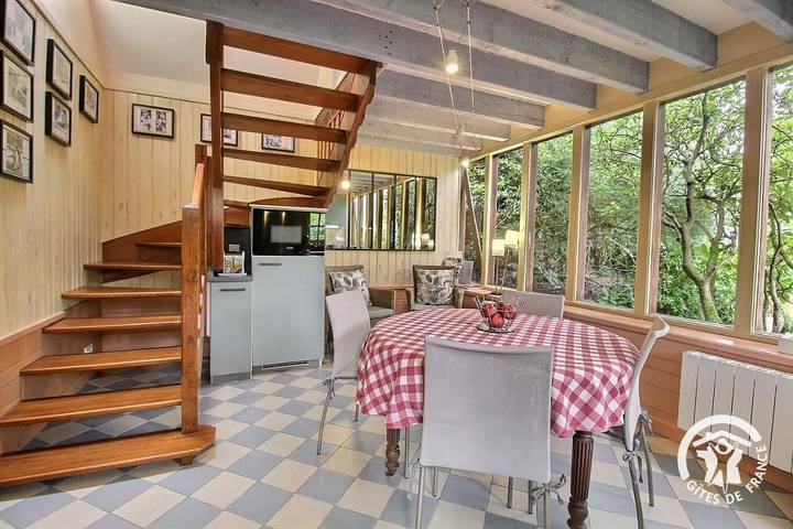 Location de vacances pour 3 personnes, avec jardin ainsi que terrasse et vue à Plélo - 3