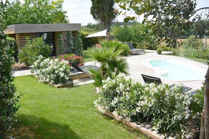 Gîte pour 2 personnes, avec Terrasse et Jardin ainsi que Piscine et Sauna à Aubiac (Lot-et-Garonne)