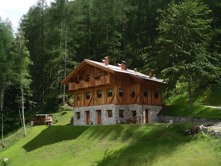 Baita per 4 persone, con giardino in Trentino