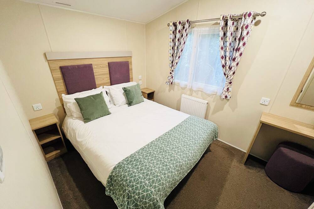 3 Bedroom Caravan Lower Hyde Shanklin in Shanklin, Isle of Wight