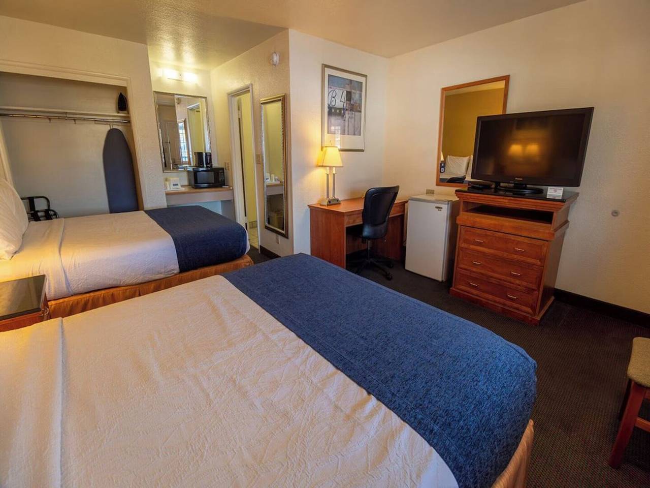 2 Double Beds Non-Smoking in Pendleton, Umatilla County