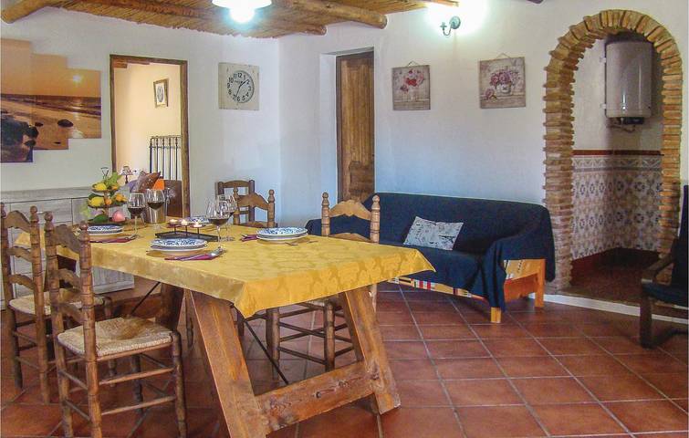 Casa rural para 11 personas, con piscina y terraza en El Borge - 2