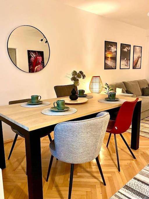 Gîte pour 5 personnes, avec balcon dans Mureș - 3