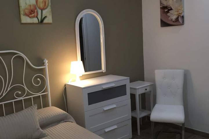 Appartement entier, Parque Santiago 2 With Large Terrace Beach &Comfy in Playa de las Américas, Arona