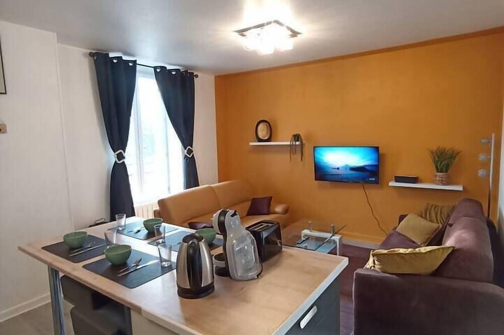 Appartement entier, Châteaux, Baignade, poteries, vins et randonnées 2 in Saint-Amand-en-Puisaye, Nièvre