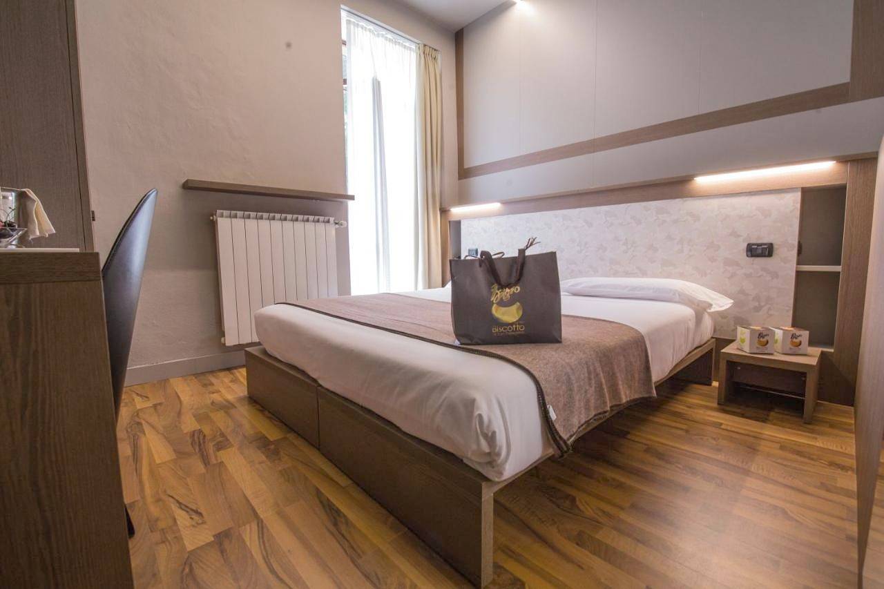 Double Room with Balcony in San Pellegrino Terme, Province de Bergame
