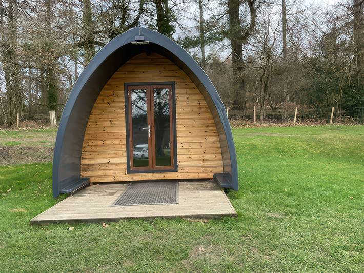 Hut for 4 people, with garden in Gloucestershire