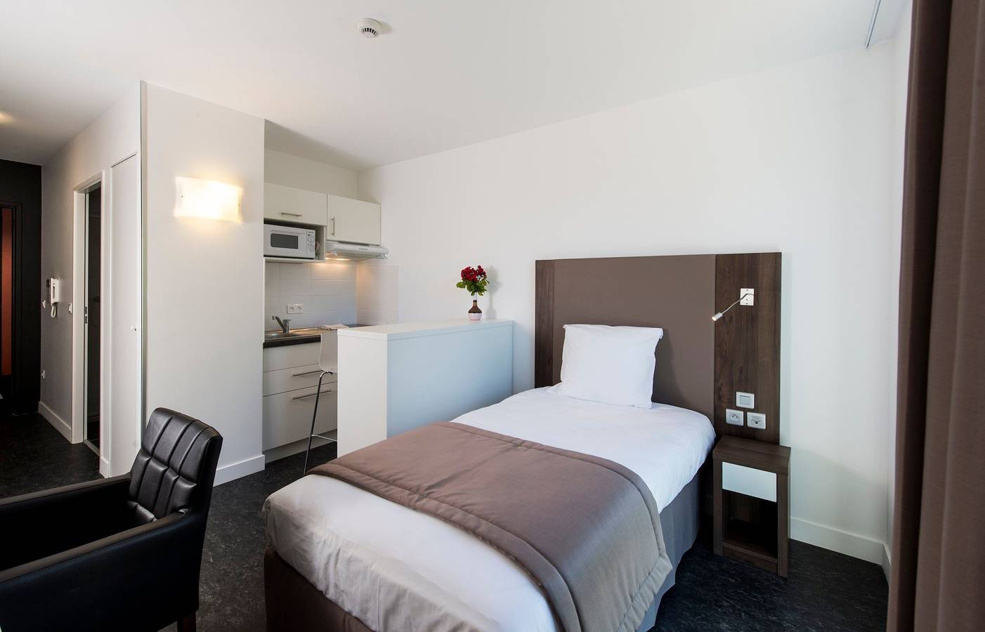 Studio entier, Studio pour 1 personne avec jardin in Dijon, Région de Dijon