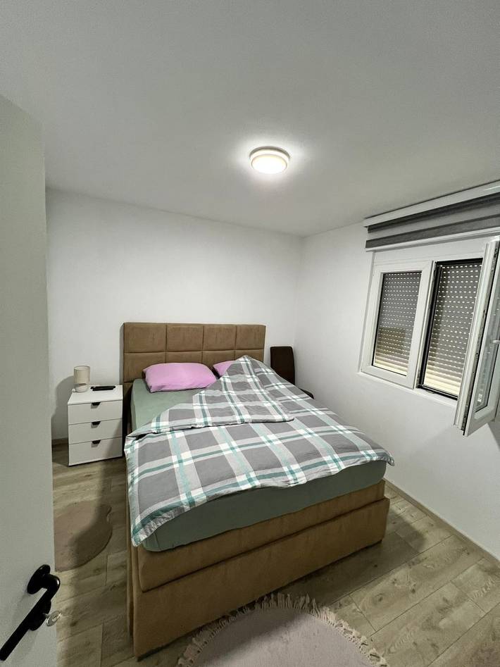 Ferienhaus für 6 Personen, mit Terrasse und Garten in Bar - 2