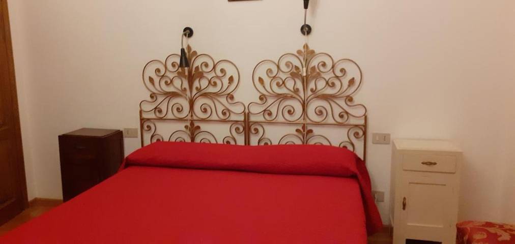 Chambre d’hôte pour 6 personnes, avec vue ainsi que terrasse et jardin