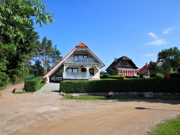 Ferienhaus für 4 Personen, mit Garten und Ausblick sowie Seeblick und Balkon, kinderfreundlich in Silz - 2