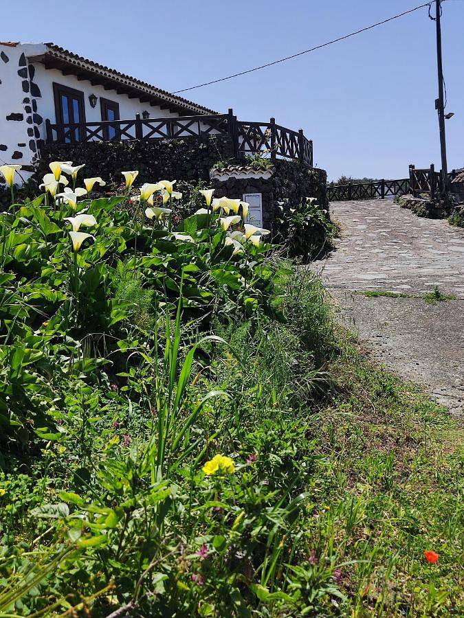 Casa rural para 2 personas, con Balcón y Terraza además de Jardín y Vistas en Los Silos - 2