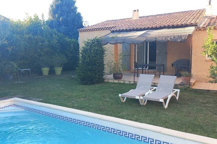 Location de vacances pour 5 personnes, avec Jardin à Boulbon
